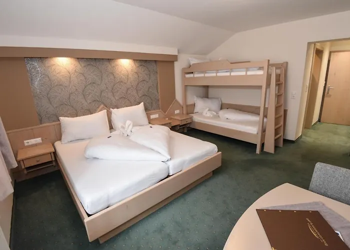 بيت ضيافة Golf & Skipension Krug هاوس إم إنيستال